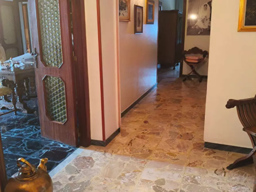 Immagine 4 di Appartamento in vendita  in Via Capitano Domenico Fiore, 21 a Salerno