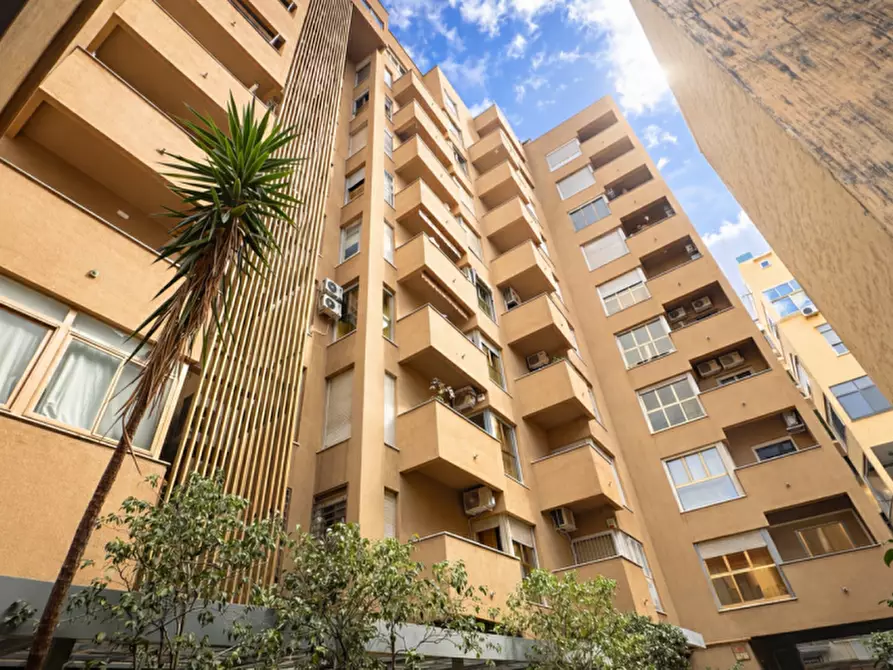 Immagine 1 di Appartamento in affitto  in Via Ludovico Ariosto, 28 a Palermo