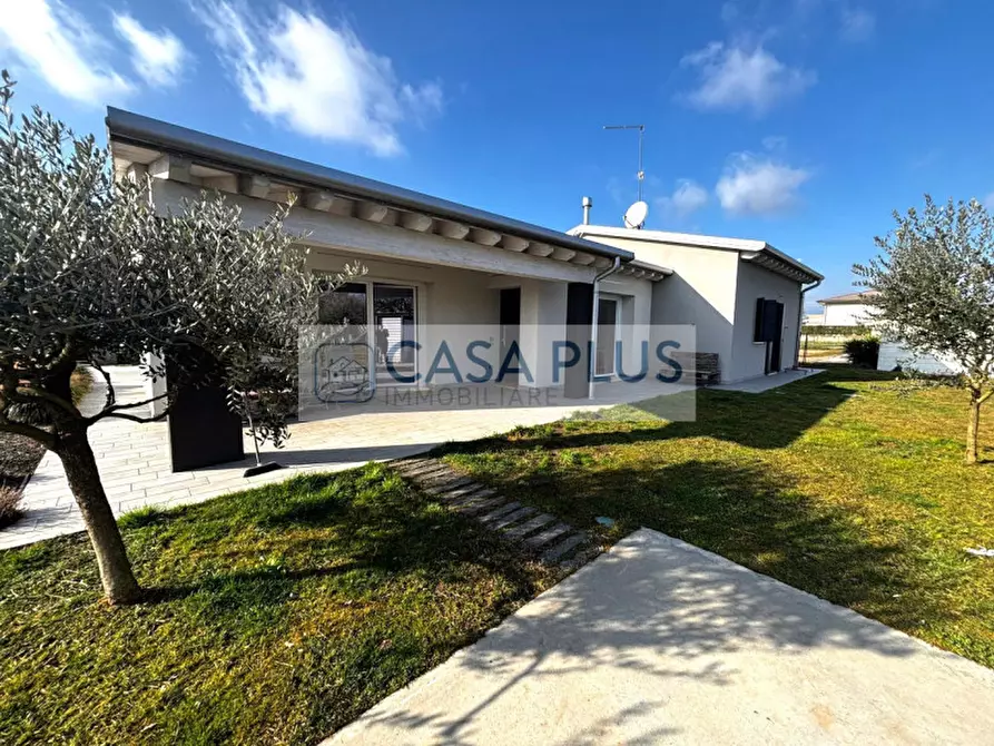 Immagine 2 di Casa indipendente in vendita  a Tombolo