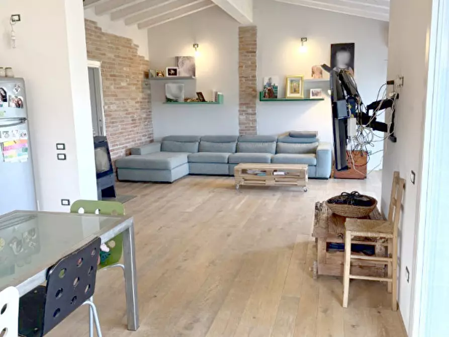 Immagine 10 di Casa indipendente in vendita  a Tombolo