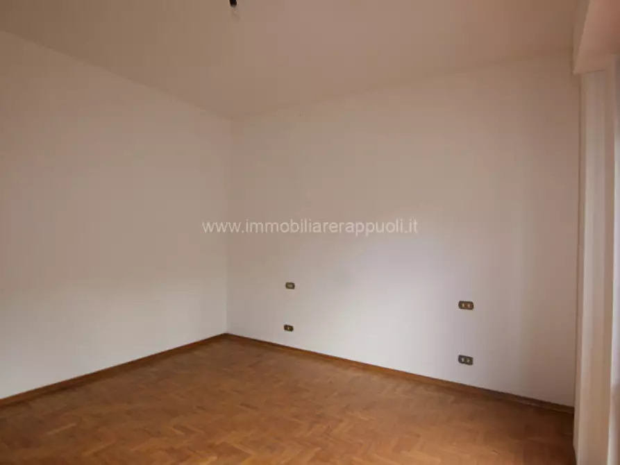 Immagine 11 di Appartamento in vendita  a Montepulciano