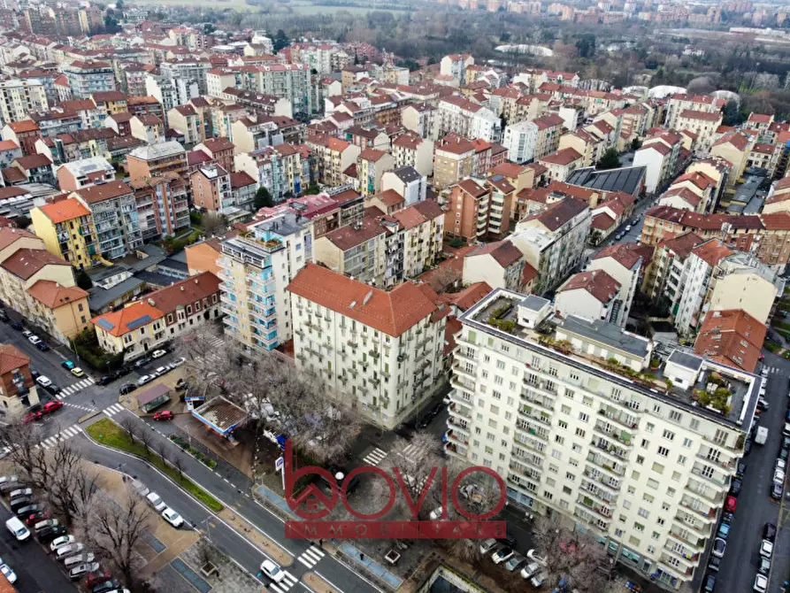 Immagine 4 di Appartamento in vendita  in Piazza Giampietro Chironi 8 a Torino