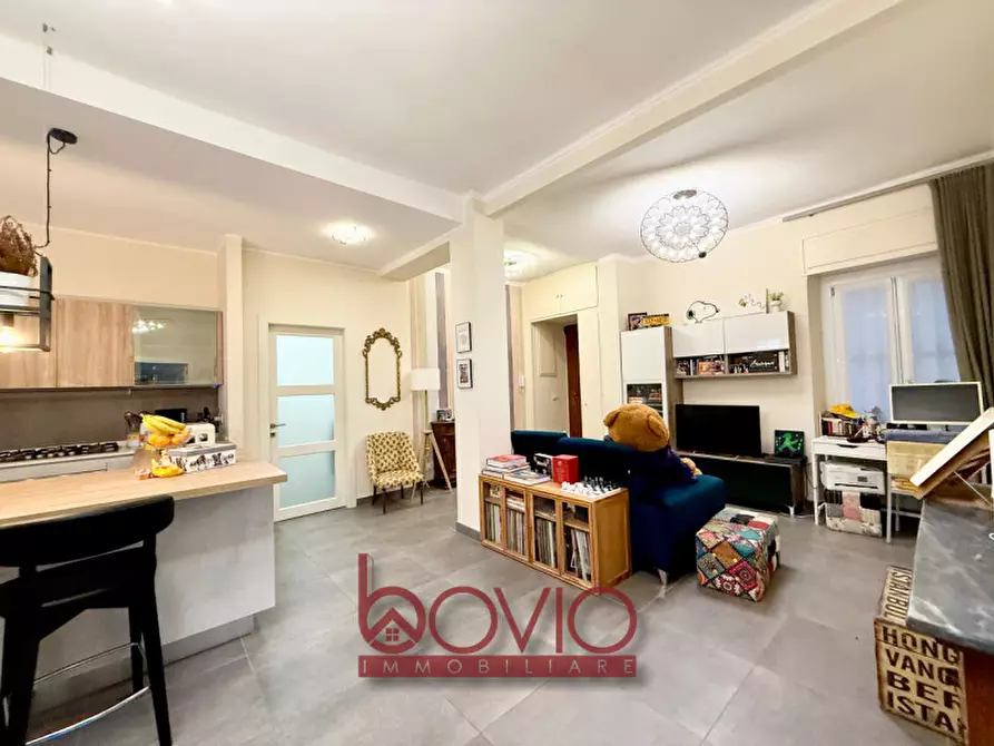 Immagine 38 di Appartamento in vendita  in Piazza Giampietro Chironi 8 a Torino