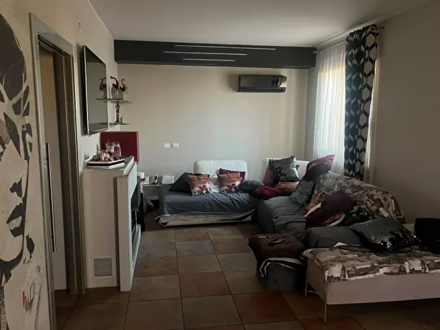 Immagine 3 di Villa in vendita  in VIA CIRCONVALLAZIONE, N. 24 a Alessandria