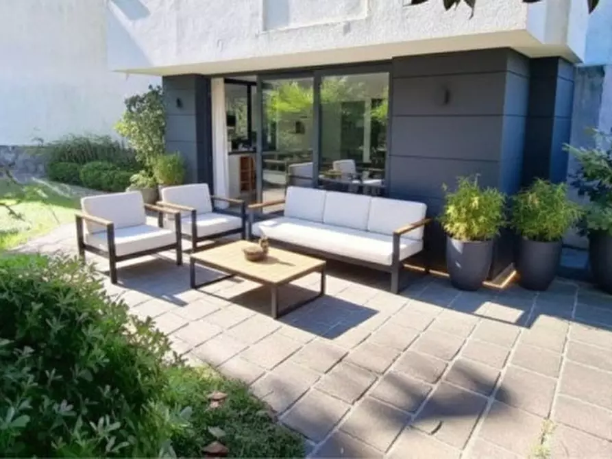 Immagine 1 di Casa bifamiliare in vendita  in Viale Arturo Ferrarin a Vicenza