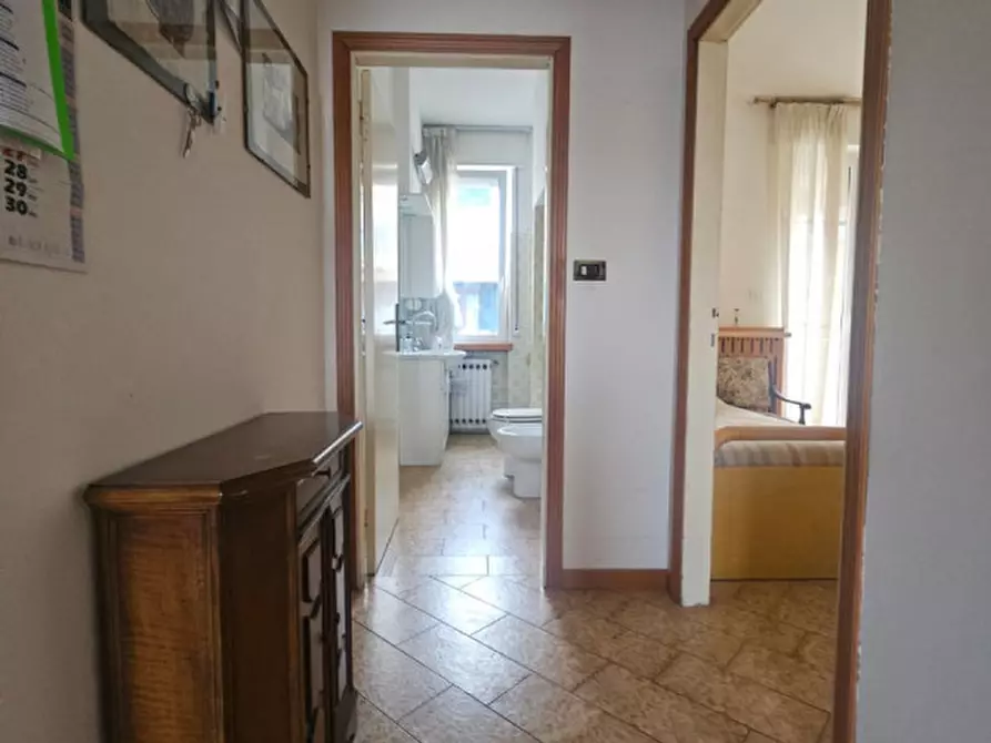 Immagine 16 di Appartamento in vendita  in via ippolito Nievo 6 a Rimini