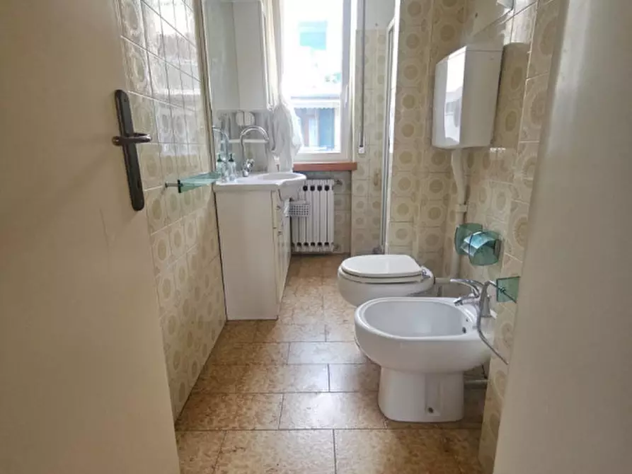 Immagine 18 di Appartamento in vendita  in via ippolito Nievo 6 a Rimini