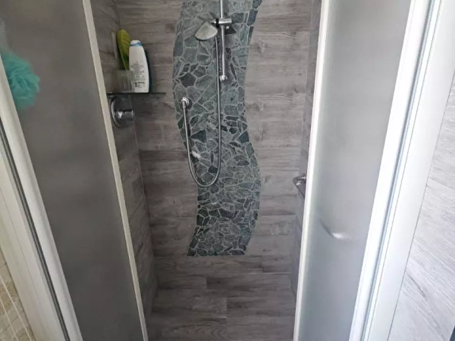 Immagine 19 di Appartamento in vendita  in via ippolito Nievo 6 a Rimini