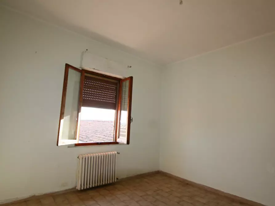 Immagine 3 di Villetta a schiera in vendita  a Sinalunga