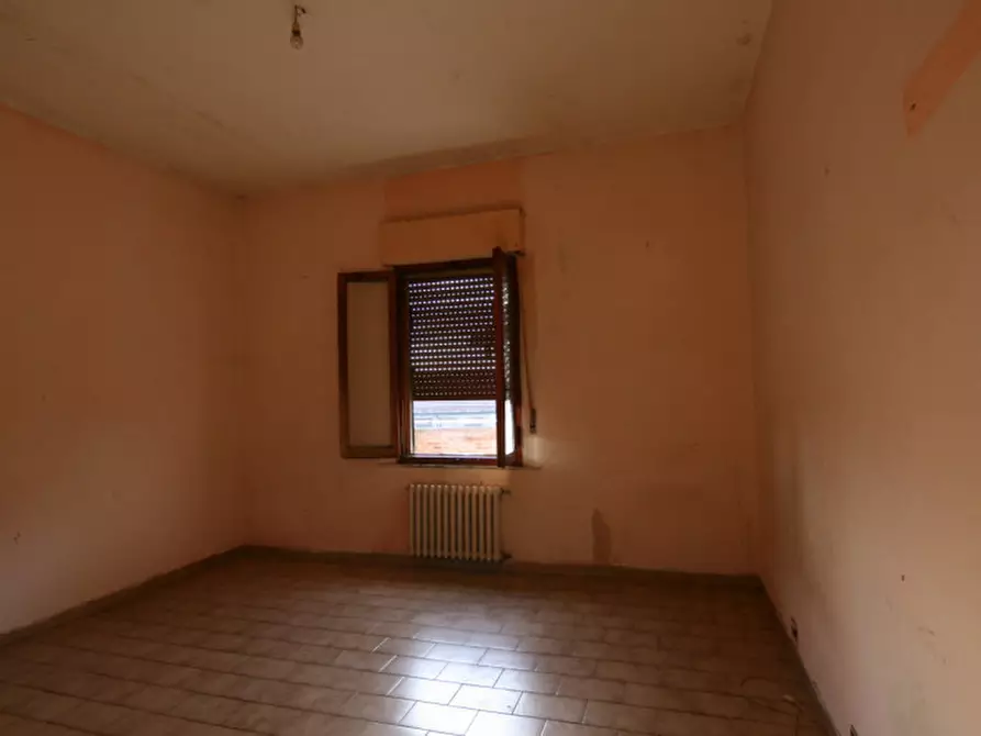 Immagine 8 di Villetta a schiera in vendita  a Sinalunga