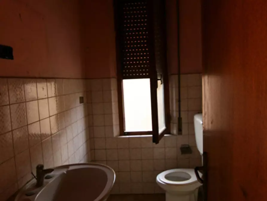 Immagine 12 di Villetta a schiera in vendita  a Sinalunga