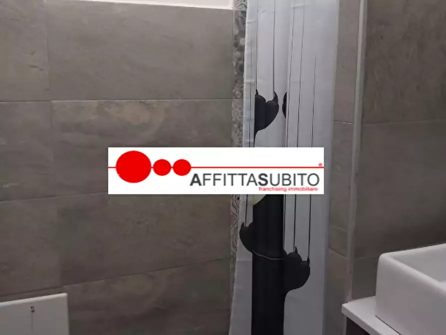 Immagine 2 di Appartamento in affitto  in via loffredi 3 a Napoli