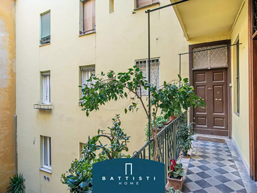 Immagine 21 di Appartamento in vendita  in Passeggiata di Ripetta a Roma