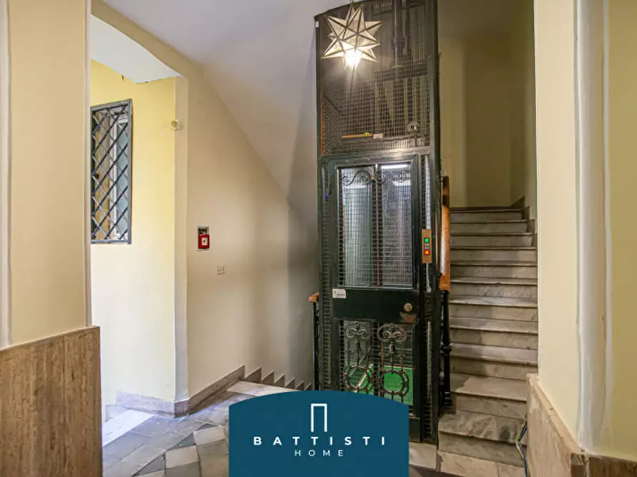 Immagine 23 di Appartamento in vendita  in Passeggiata di Ripetta a Roma