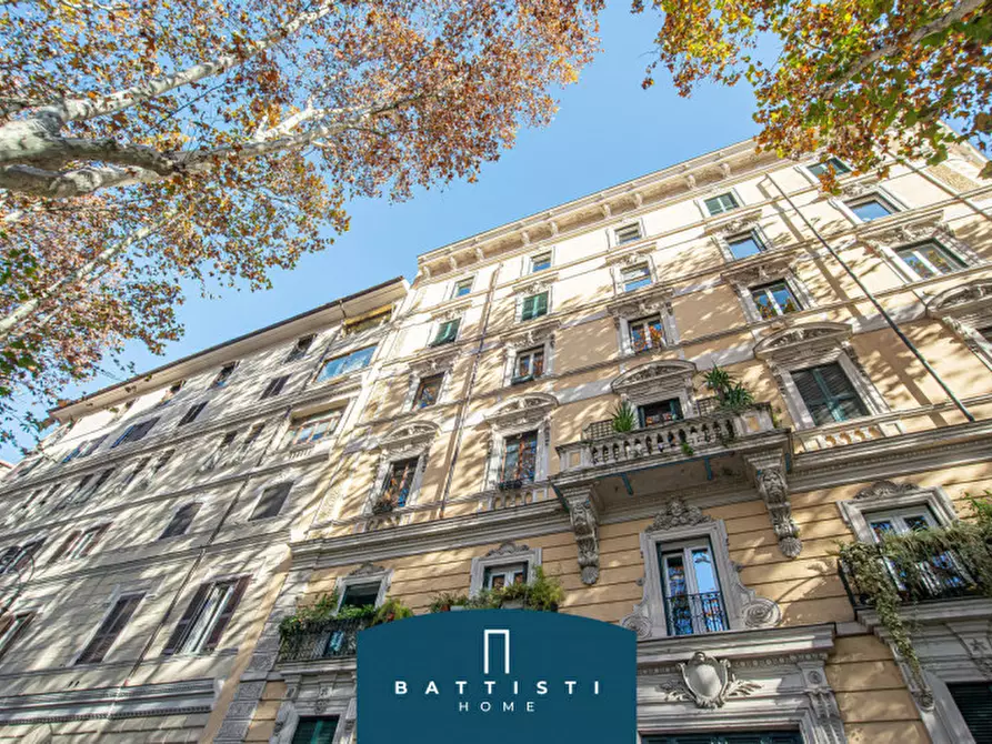 Immagine 25 di Appartamento in vendita  in Passeggiata di Ripetta a Roma