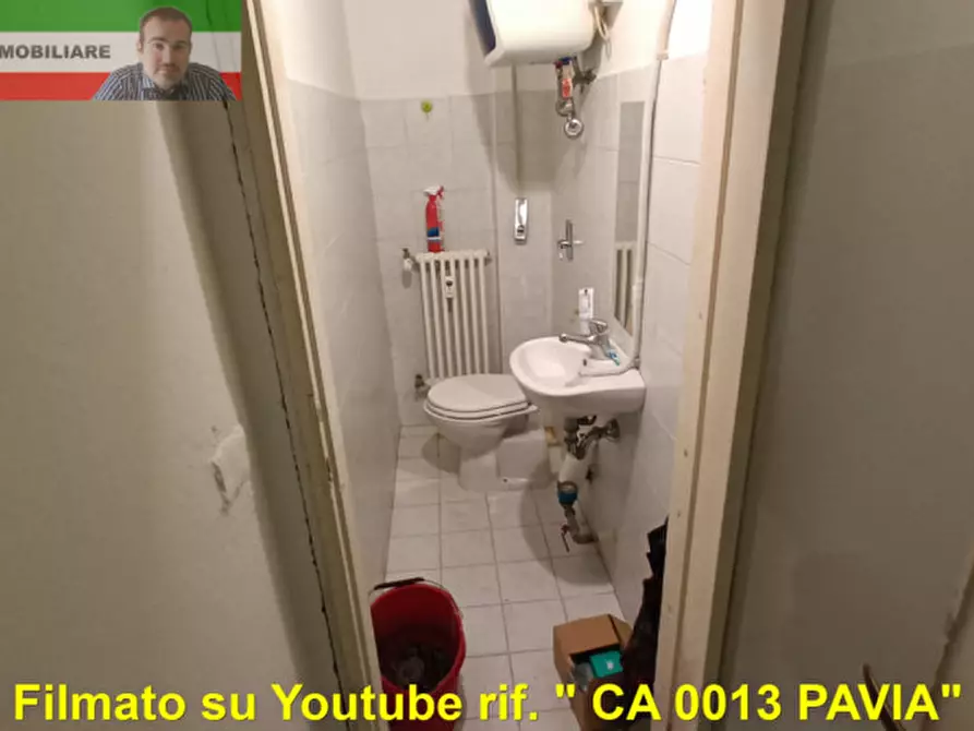 Immagine 3 di Negozio in affitto  in Via Capri a Pavia
