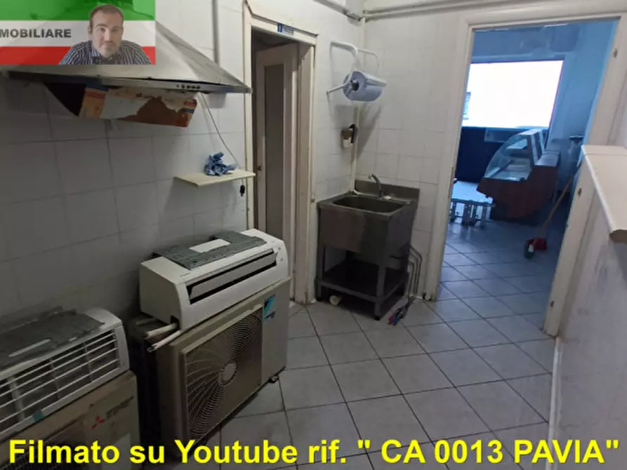 Immagine 8 di Negozio in affitto  in Via Capri a Pavia