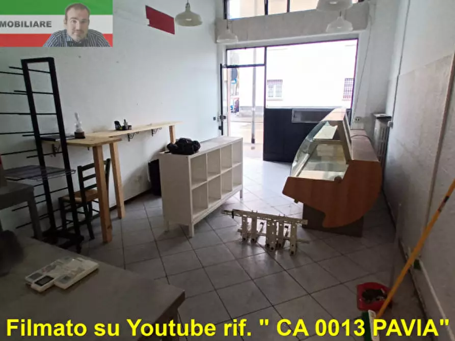 Immagine 9 di Negozio in affitto  in Via Capri a Pavia