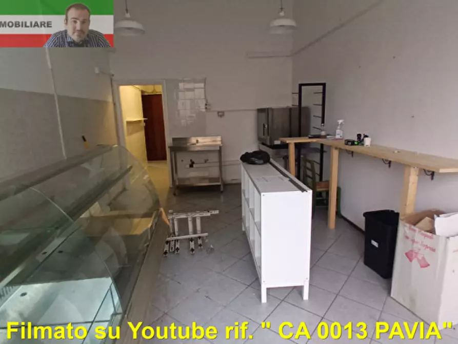 Immagine 10 di Negozio in affitto  in Via Capri a Pavia