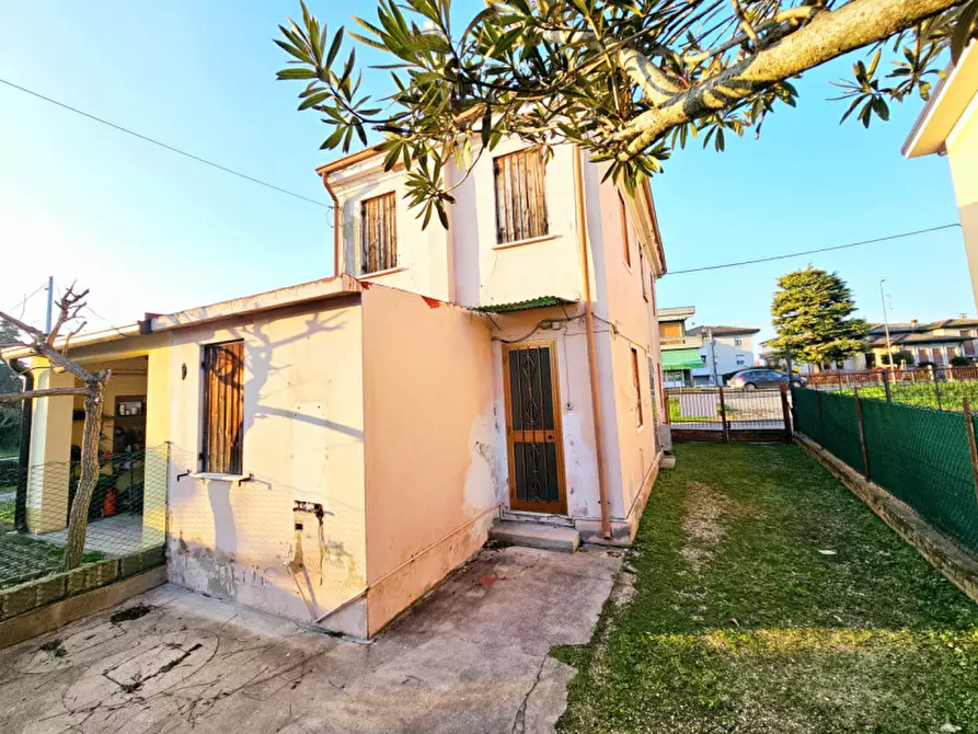 Immagine 2 di Villetta a schiera in vendita  in Via Roma Est a Ospedaletto Euganeo