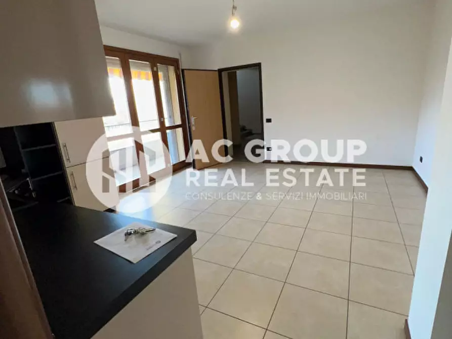 Immagine 5 di Appartamento in vendita  in Via C. Torres a Saronno