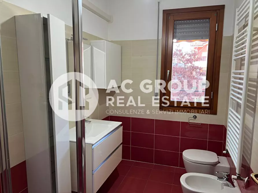 Immagine 9 di Appartamento in vendita  in Via C. Torres a Saronno