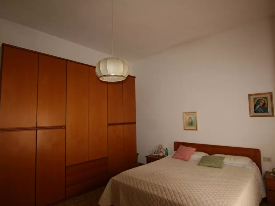 Immagine 8 di Appartamento in vendita  a Sinalunga