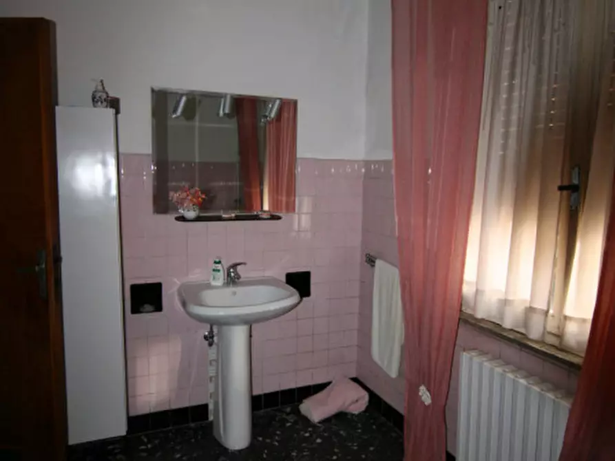 Immagine 12 di Appartamento in vendita  a Sinalunga