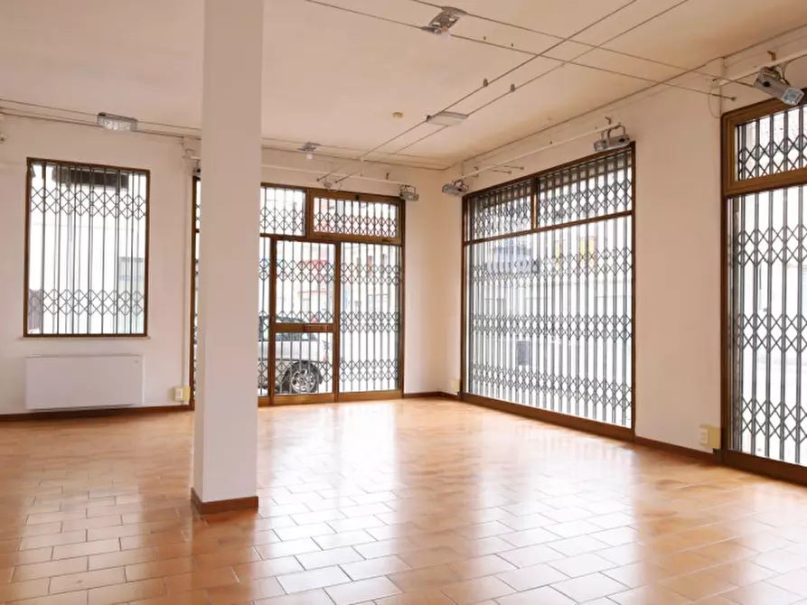 Immagine 6 di Negozio in affitto  in Viale Anconetta a Vicenza