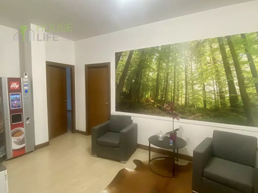 Immagine 4 di Ufficio in affitto  in Viale San Lazzaro a Vicenza