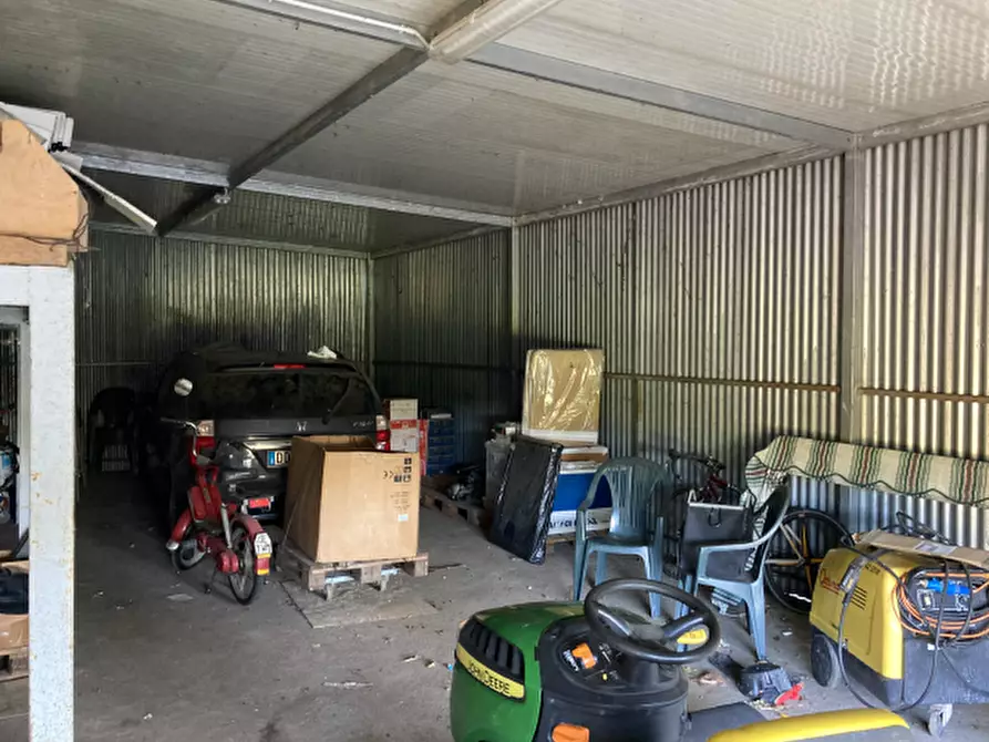 Immagine 1 di Magazzino in vendita  in Via Mondonovo, 52 a Cavarzere