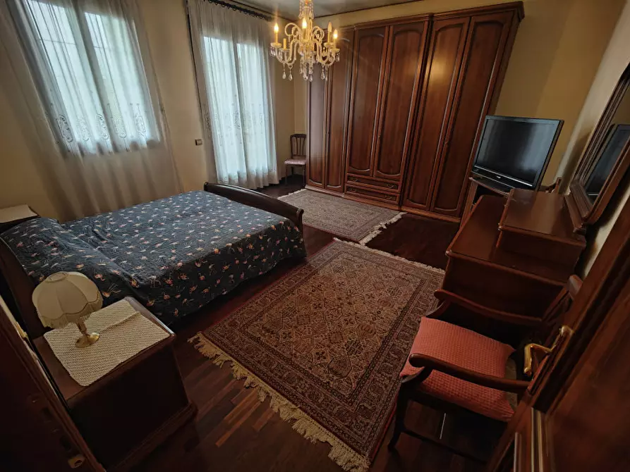 Immagine 24 di Villa in vendita  in Via Montà a Padova