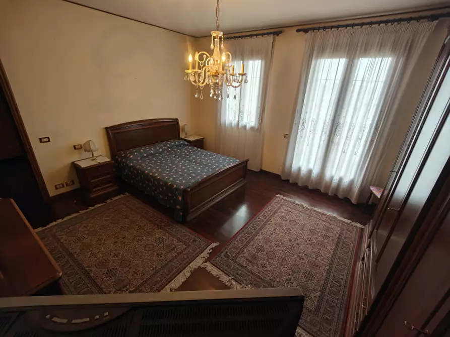 Immagine 25 di Villa in vendita  in Via Montà a Padova