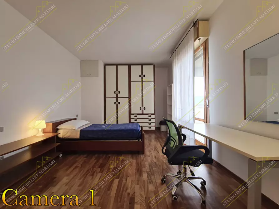 Immagine 16 di Camera in affitto  in VIA RAINUSSO 110 a Modena