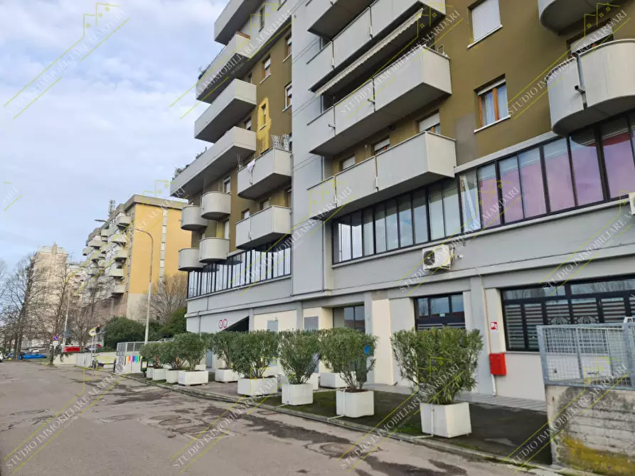 Immagine 35 di Camera in affitto  in VIA RAINUSSO 110 a Modena