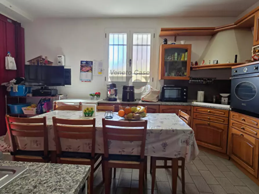 Immagine 22 di Casa trifamiliare in vendita  in Via Napoli 17 a Camponogara