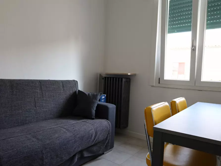 Immagine 3 di Camera in affitto  in via ziggiotti a Vicenza