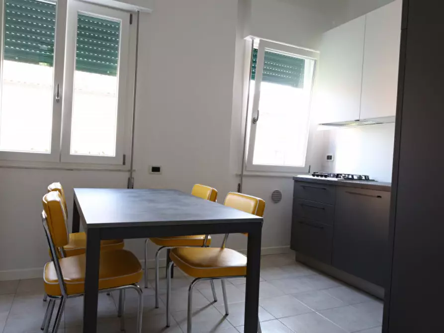 Immagine 4 di Camera in affitto  in via ziggiotti a Vicenza