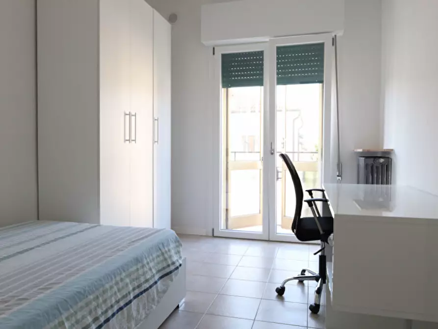 Immagine 5 di Camera in affitto  in via ziggiotti a Vicenza