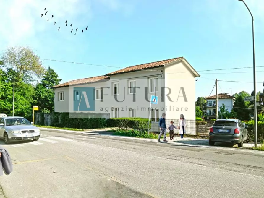 Immagine 2 di Appartamento in vendita  in Viale Fratelli Bandiera, 20 a Vicenza