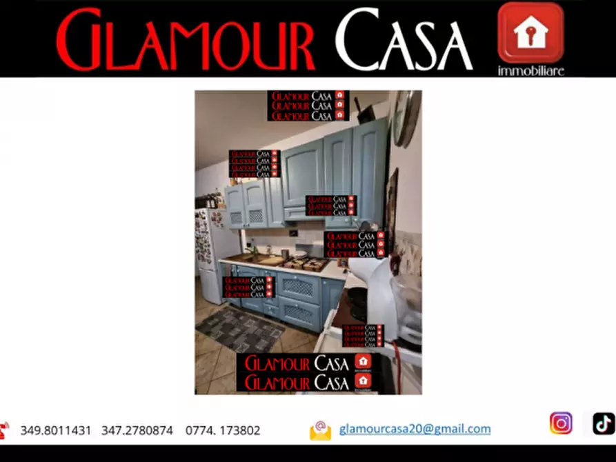 Immagine 3 di Appartamento in vendita  in Viale di Castel Porziano a Roma