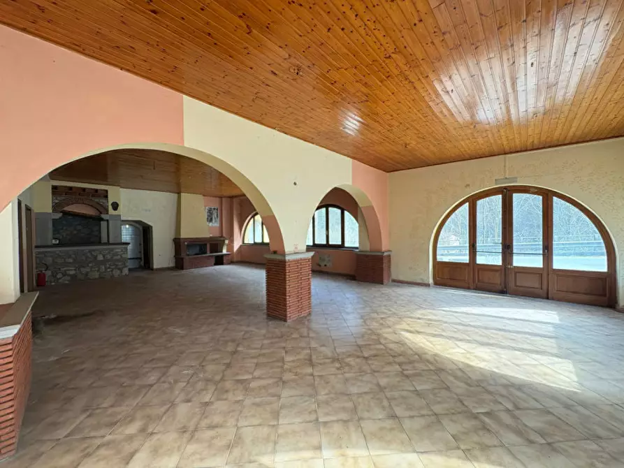 Immagine 12 di Negozio in vendita  in vignola a Fabbriche Di Vergemoli