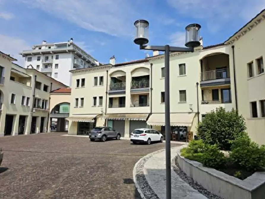 Immagine 3 di Negozio in vendita  in Via Camucina, 25 a Portogruaro