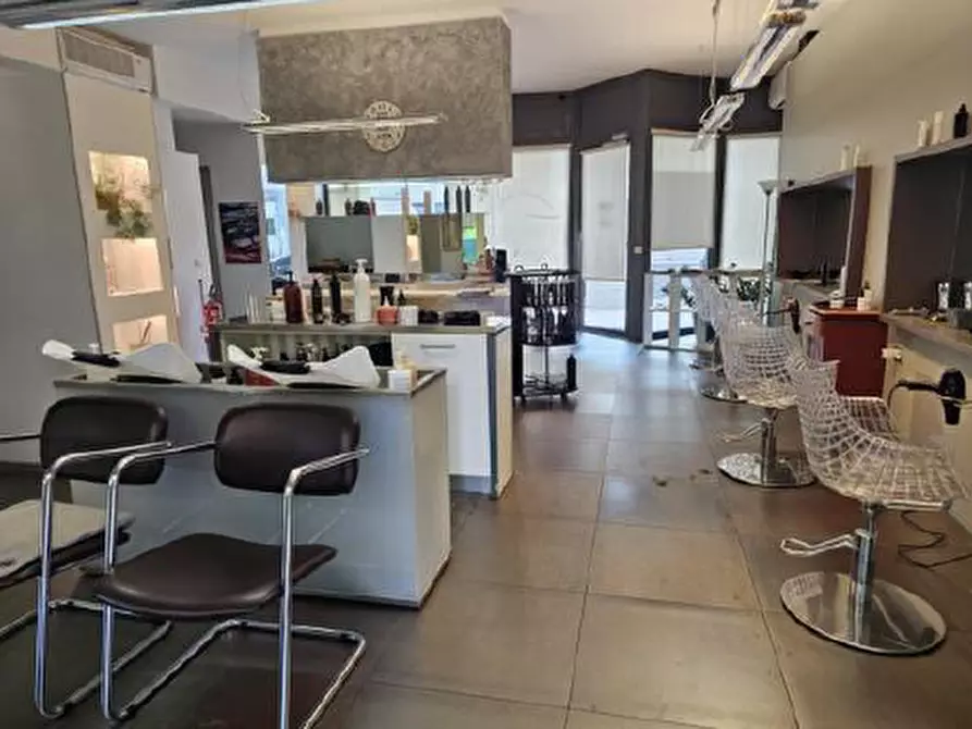 Immagine 5 di Negozio in vendita  in Via Camucina, 25 a Portogruaro