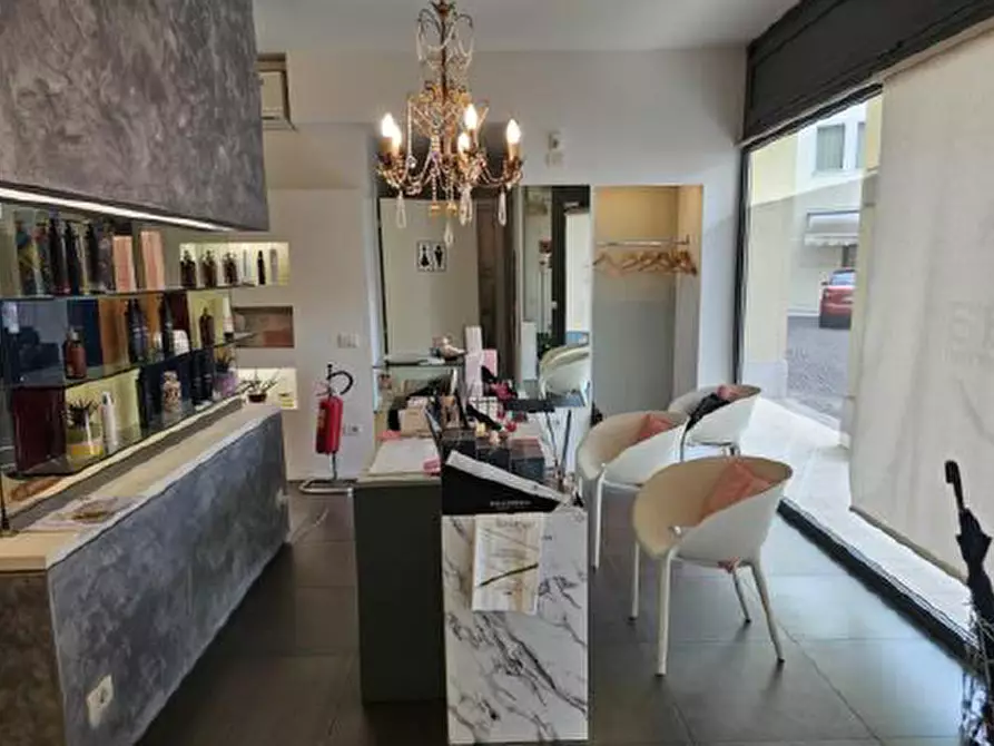Immagine 7 di Negozio in vendita  in Via Camucina, 25 a Portogruaro