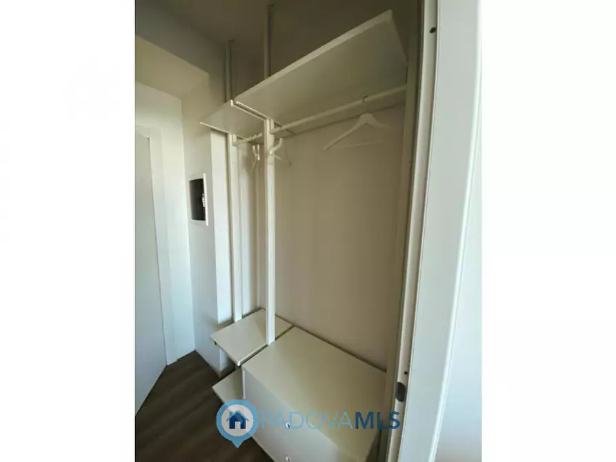 Immagine 27 di Appartamento in vendita  in Piazzale della Stazione a Padova