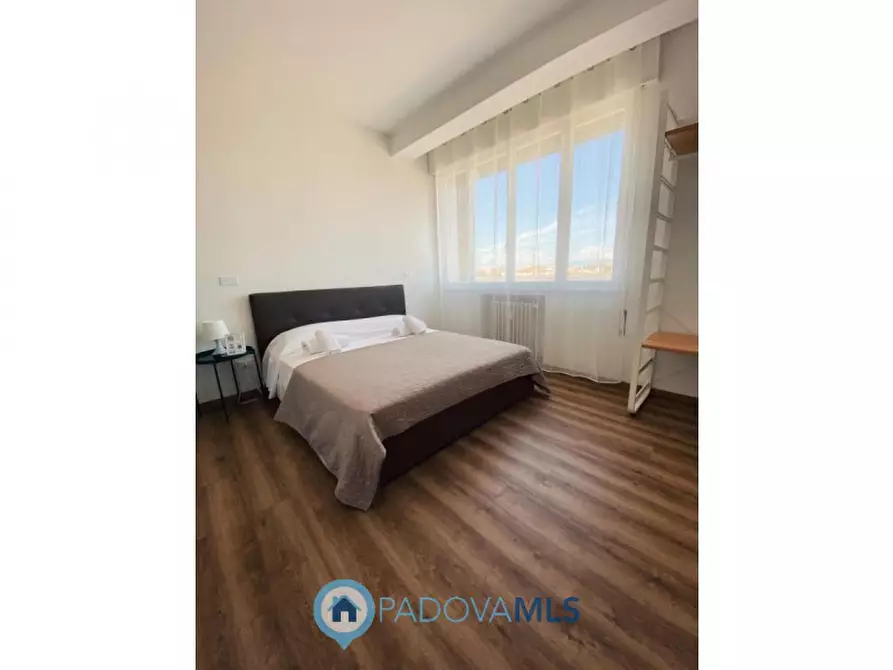 Immagine 33 di Appartamento in vendita  in Piazzale della Stazione a Padova