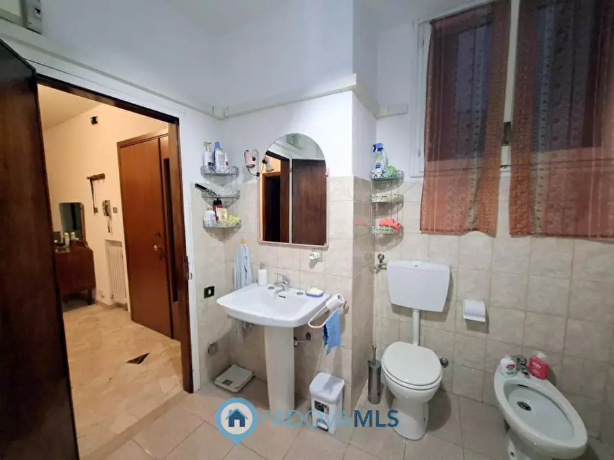 Immagine 9 di Appartamento in vendita  in Via Stefano Breda a Padova