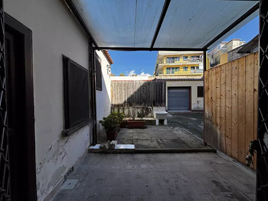 Immagine 7 di Negozio in vendita  in VIA NAZIONALE 748 a Torre Del Greco
