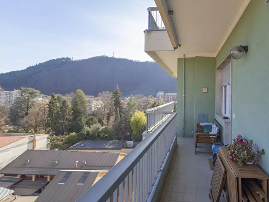 Immagine 14 di Appartamento in vendita  in Viale Vittorio Veneto 20 a Borgosesia